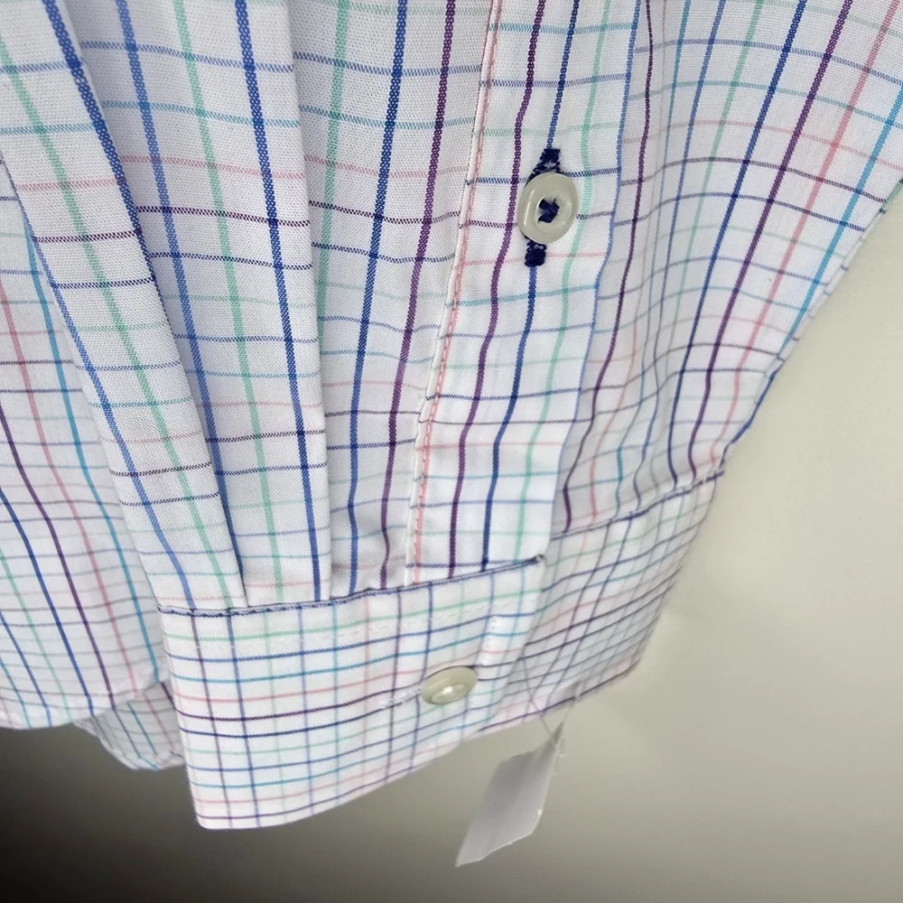 IZOD Men's White Colored Plaid Shirt NWT Medium - Picture 4 of 10